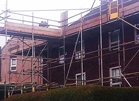 our new scaffolder leaning how to profwssionally erect scaffolding correctly and safely
