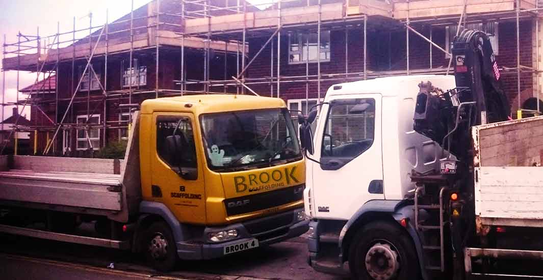 a row of sheffield residential domestic homes surrounded by brook scaffolding scaffolders erecting professionally designed scaffolding systems safely